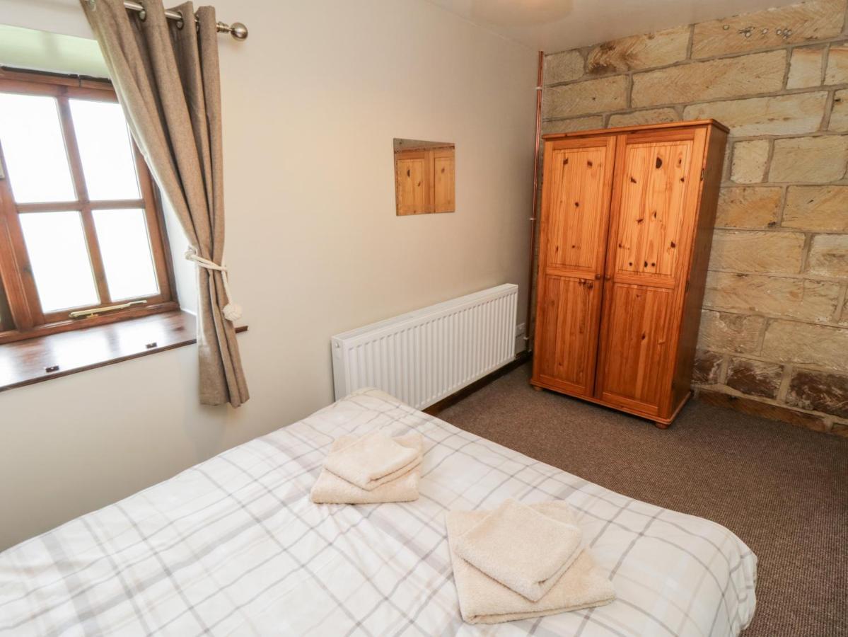 Stable Cottage Staintondale Exterior photo